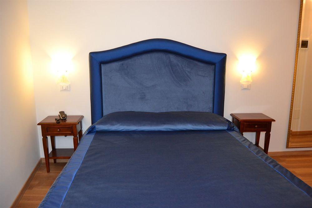 Hotel Giardinetto Venezia Lido de Venecia Habitación foto